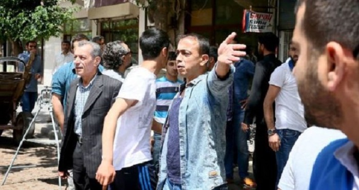 „Haut ab!“: Geschäftsleute in Diyarbakır protestieren gegen HDP-Abgeordnete